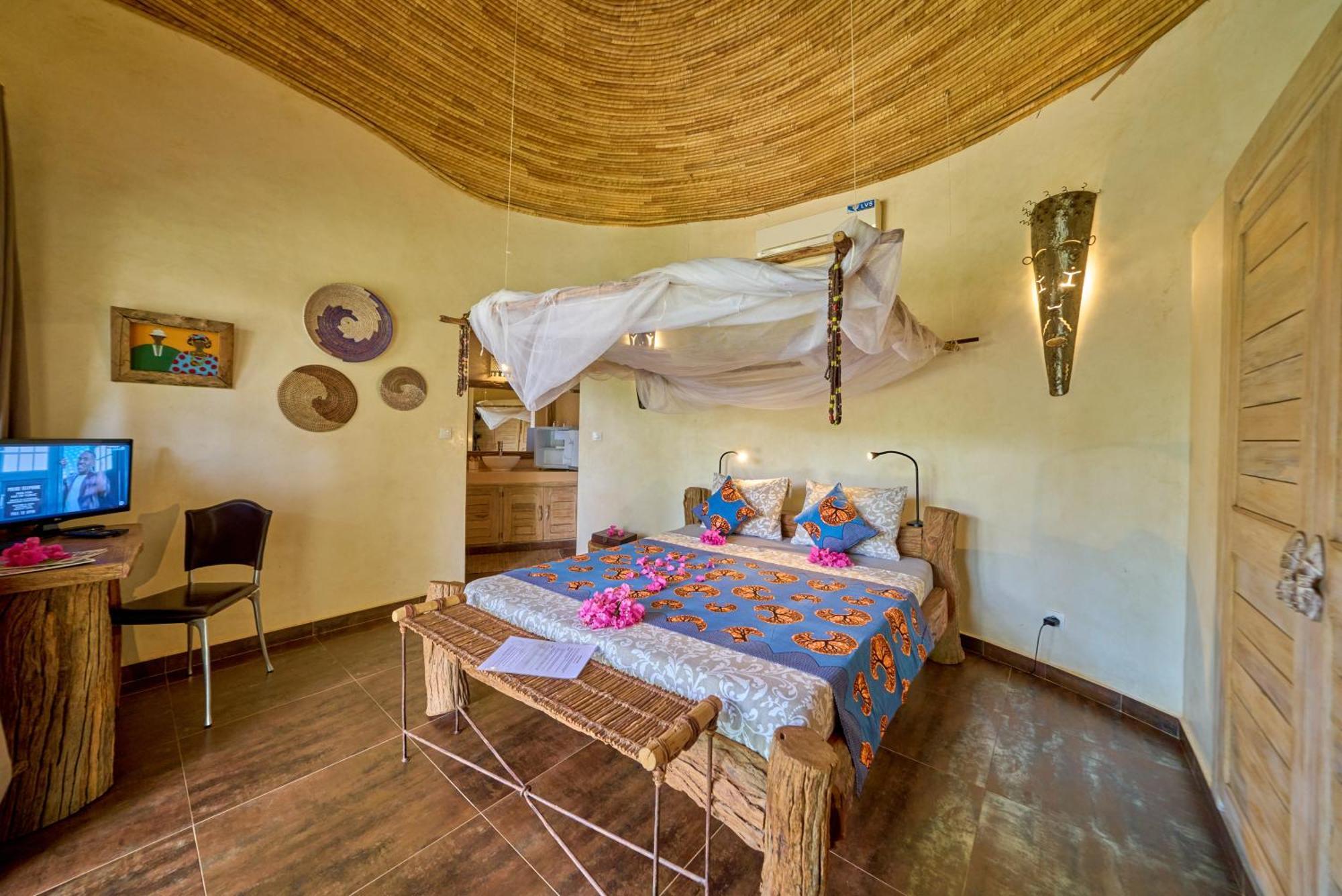 Keur Palmier Saly Hotell Exteriör bild